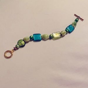 Women’s beautiful bracelet